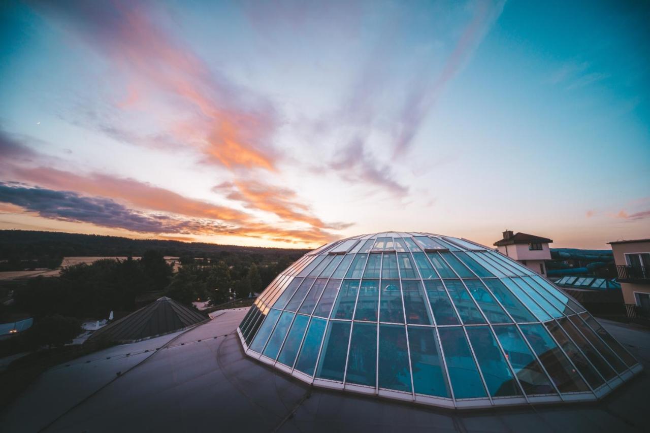 Vital Hotel Rhein Main Therme Wellness Resort & Spa Hofheim Bagian luar foto