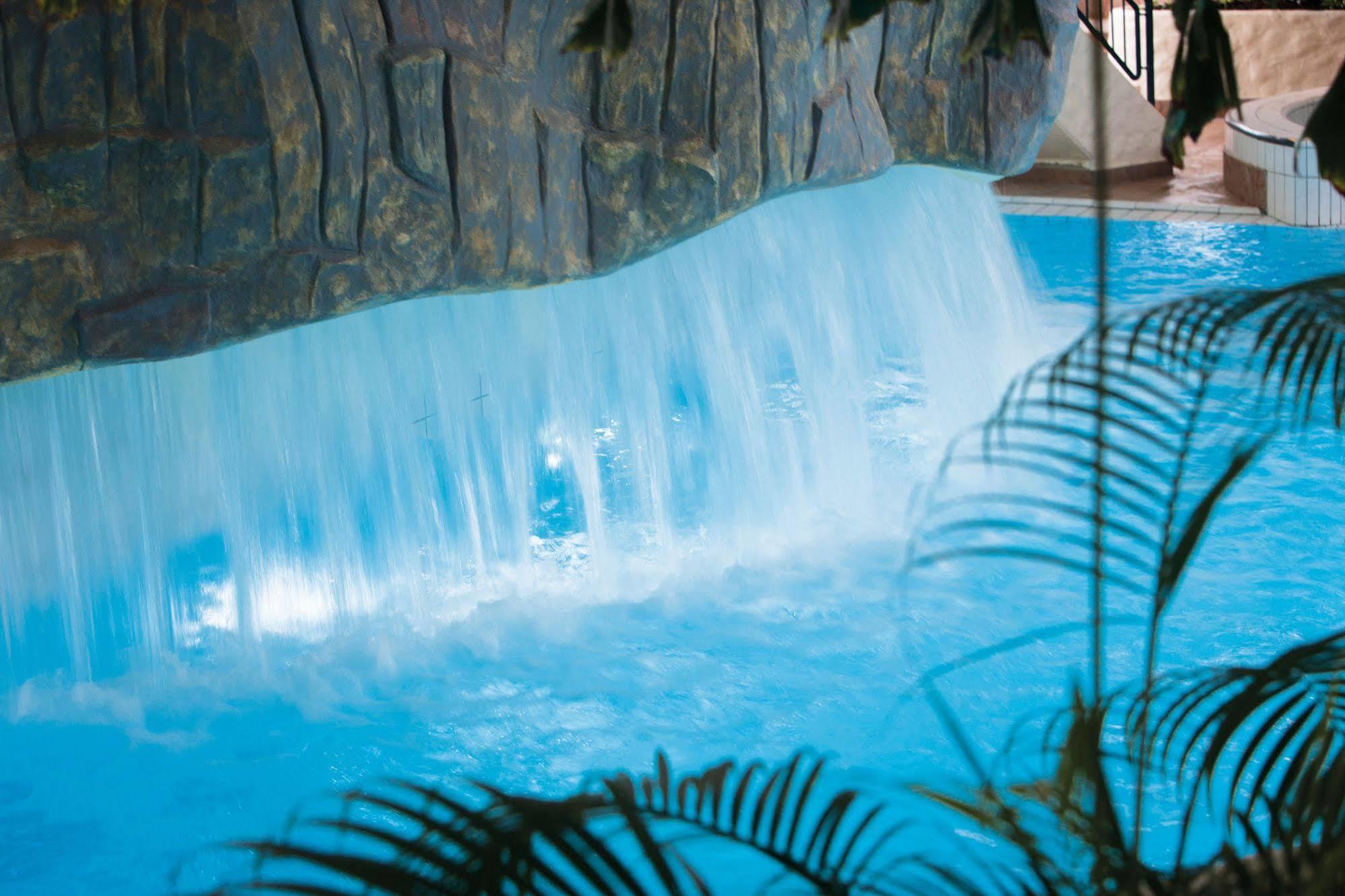 Vital Hotel Rhein Main Therme Wellness Resort & Spa Hofheim Bagian luar foto