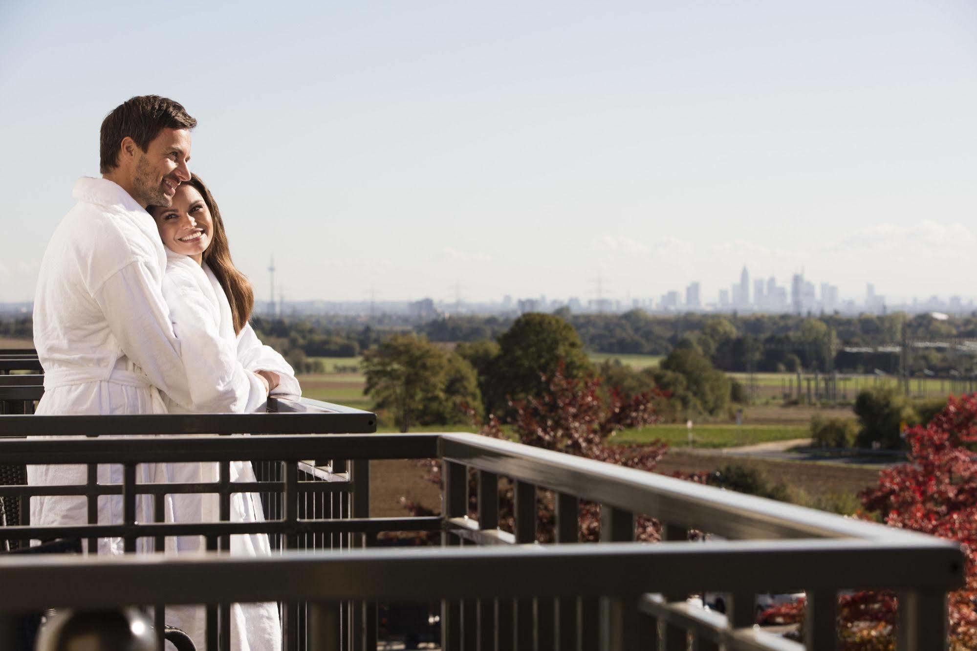 Vital Hotel Rhein Main Therme Wellness Resort & Spa Hofheim Bagian luar foto